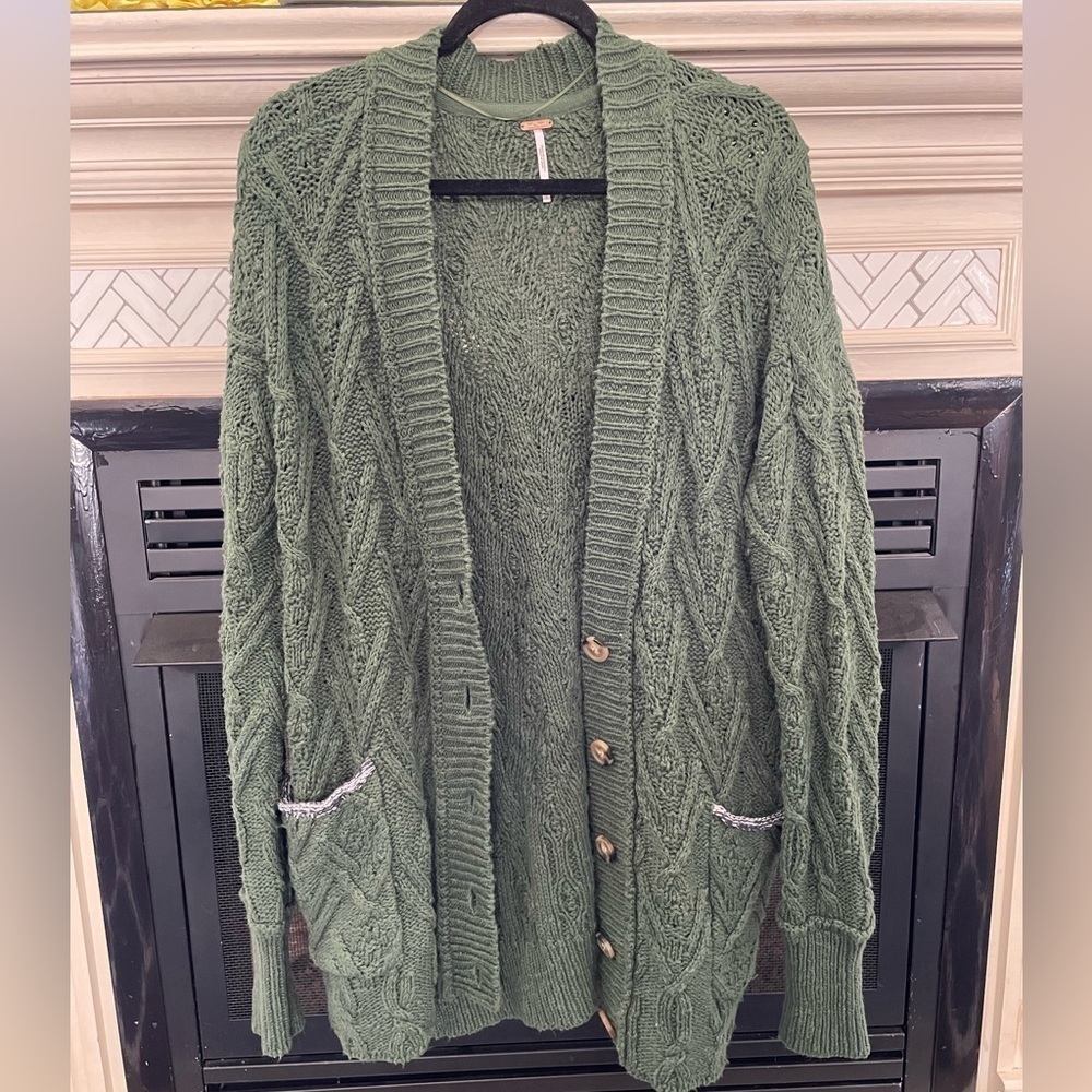 Free People Green Aged Pine Sweater Size S NWT tunic length